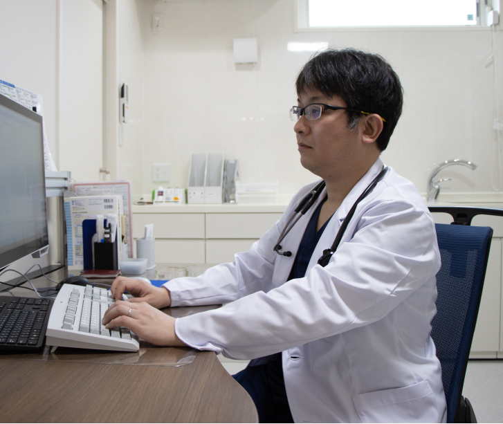 井上 琢海院長の写真